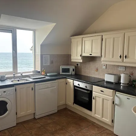 2 Bed Beachfront Apartment Inchydoney Cork Appartement Balnacart