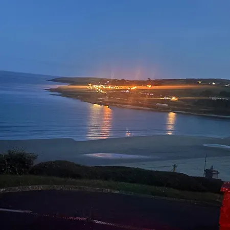 2 Bed Beachfront Inchydoney *