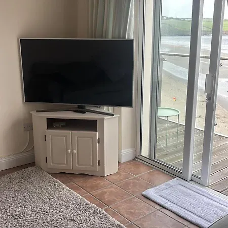 2 Bed Beachfront Apartment Inchydoney Cork * Balnacart