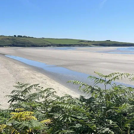 2 Bed Beachfront Inchydoney * Cork