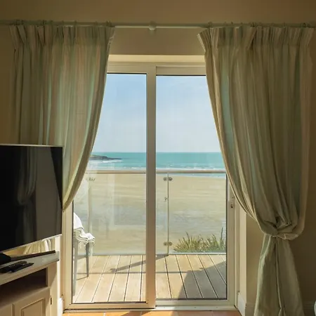 2 Bed Beachfront Inchydoney Cork